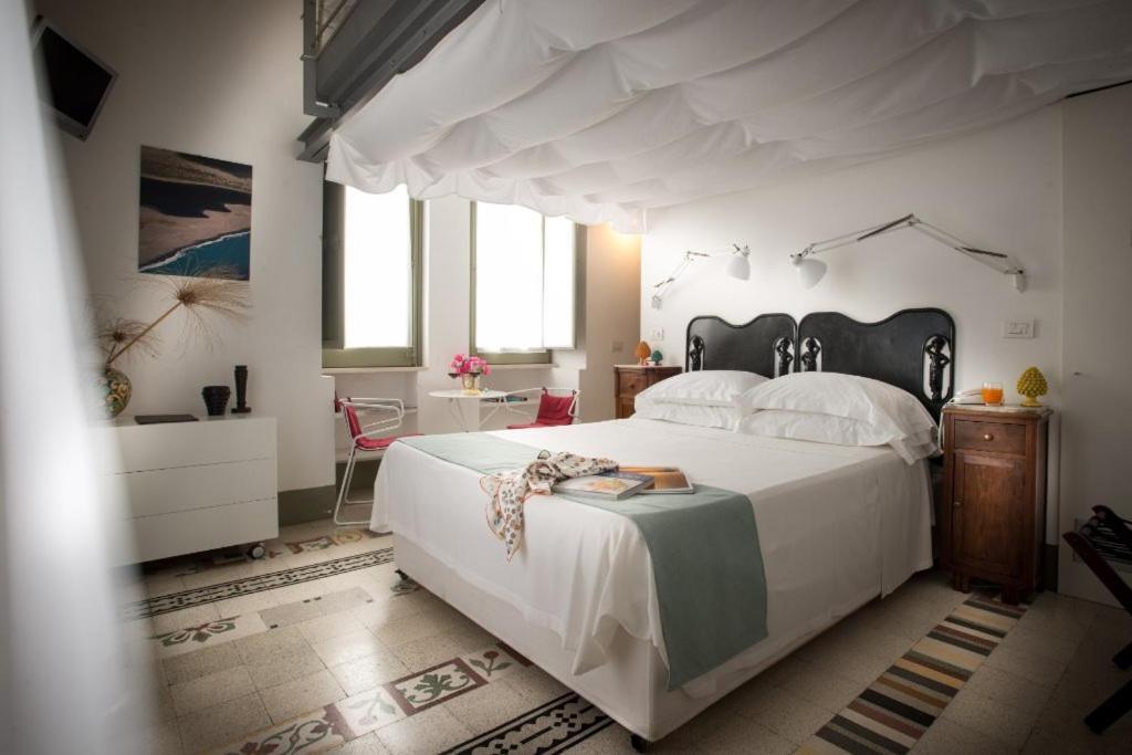 La Moresca Hotel Marina di Ragusa Bagian luar foto