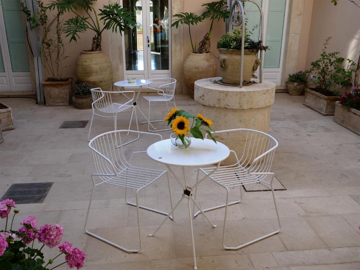 La Moresca Hotel Marina di Ragusa Bagian luar foto