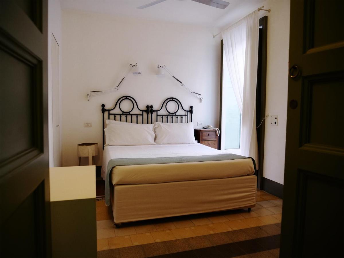 La Moresca Hotel Marina di Ragusa Bagian luar foto